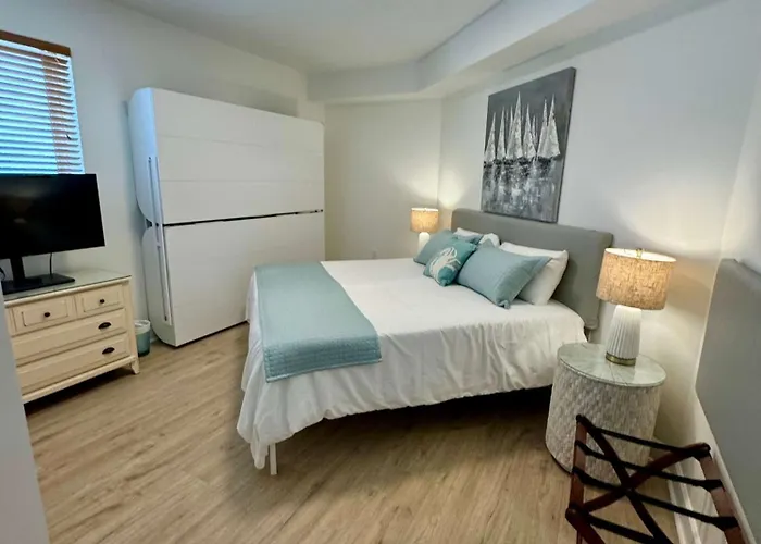 Beachfront Penthouse W Gulf & Bay Views * Gulf Shores