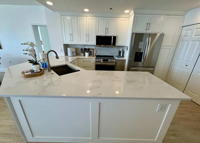 Beachfront Penthouse W Gulf & Bay Views *