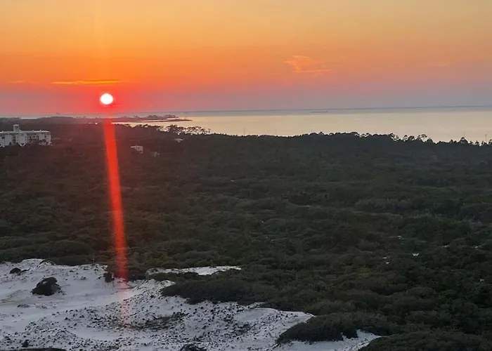 Beachfront Penthouse W Gulf & Bay Views Holiday home Gulf Shores